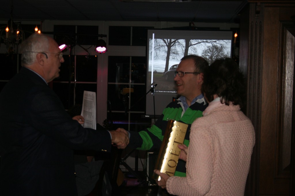 Winnaars 'Rondje van de Voorzitter' Karin Willems en Edwin Roos